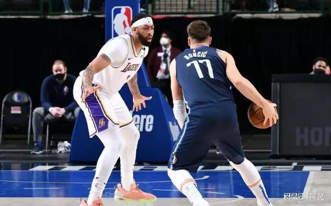 湖人得东契奇火箭耻辱输球难保第22队爆冷pg电子试玩网站免费NBA：2月2最新(图8)